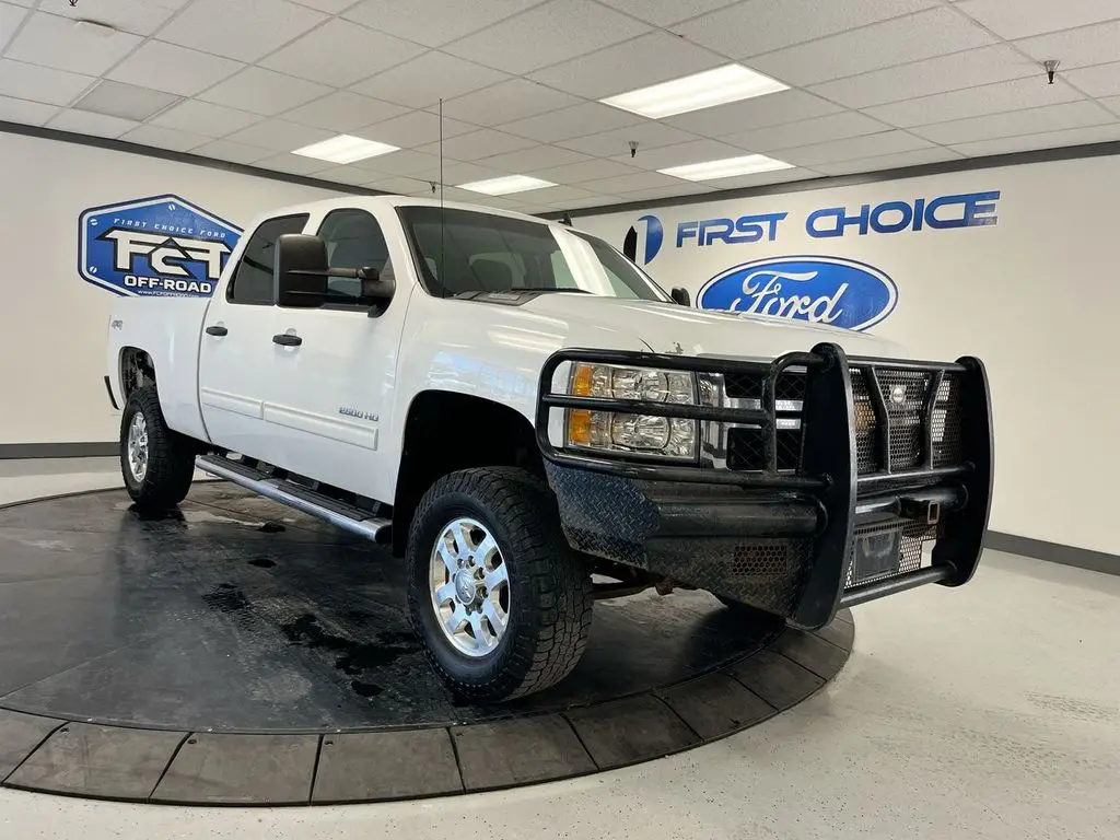 2012 Chevrolet Silverado - $10,274