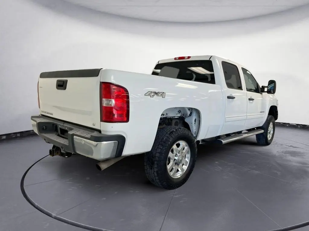 2012 Chevrolet Silverado - $10,274