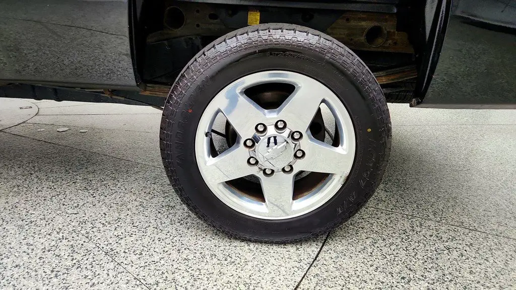 2013 Chevrolet Silverado - $17,995