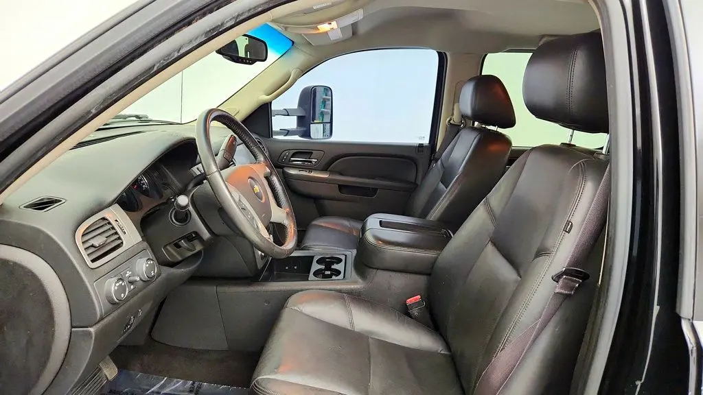2013 Chevrolet Silverado - $17,995