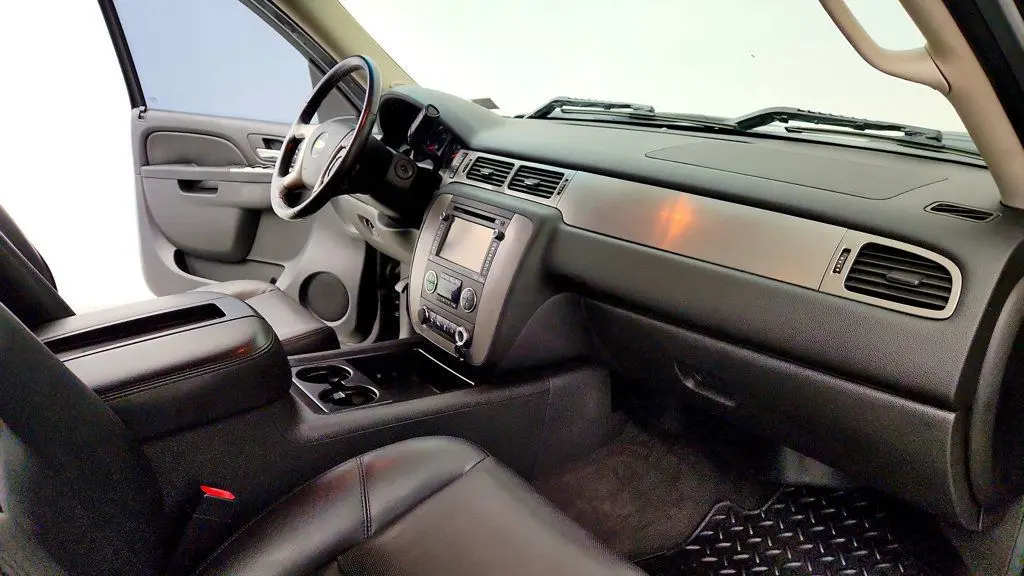 2013 Chevrolet Silverado - $17,995
