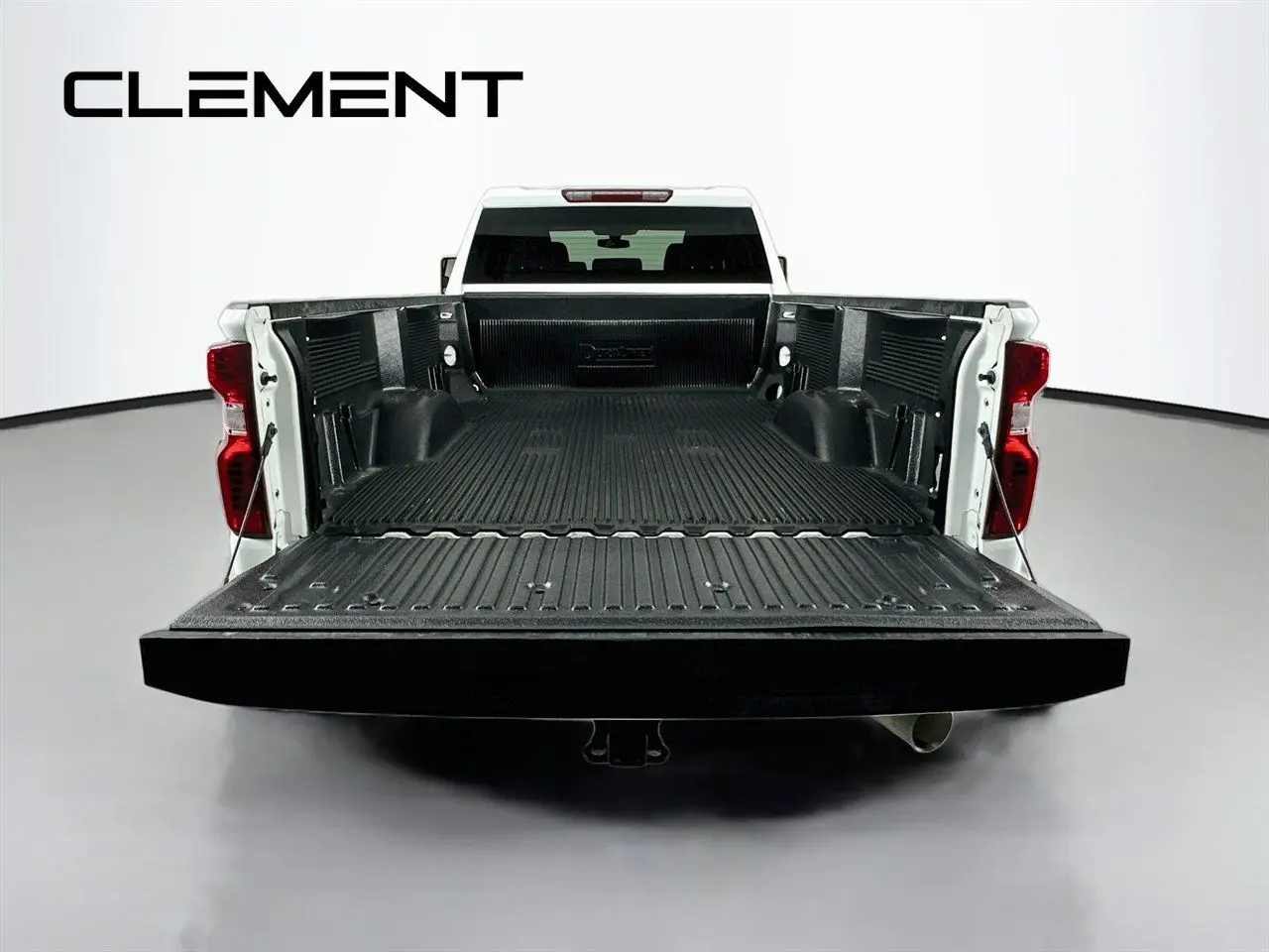 2023 Chevrolet Silverado Hd - $42,987