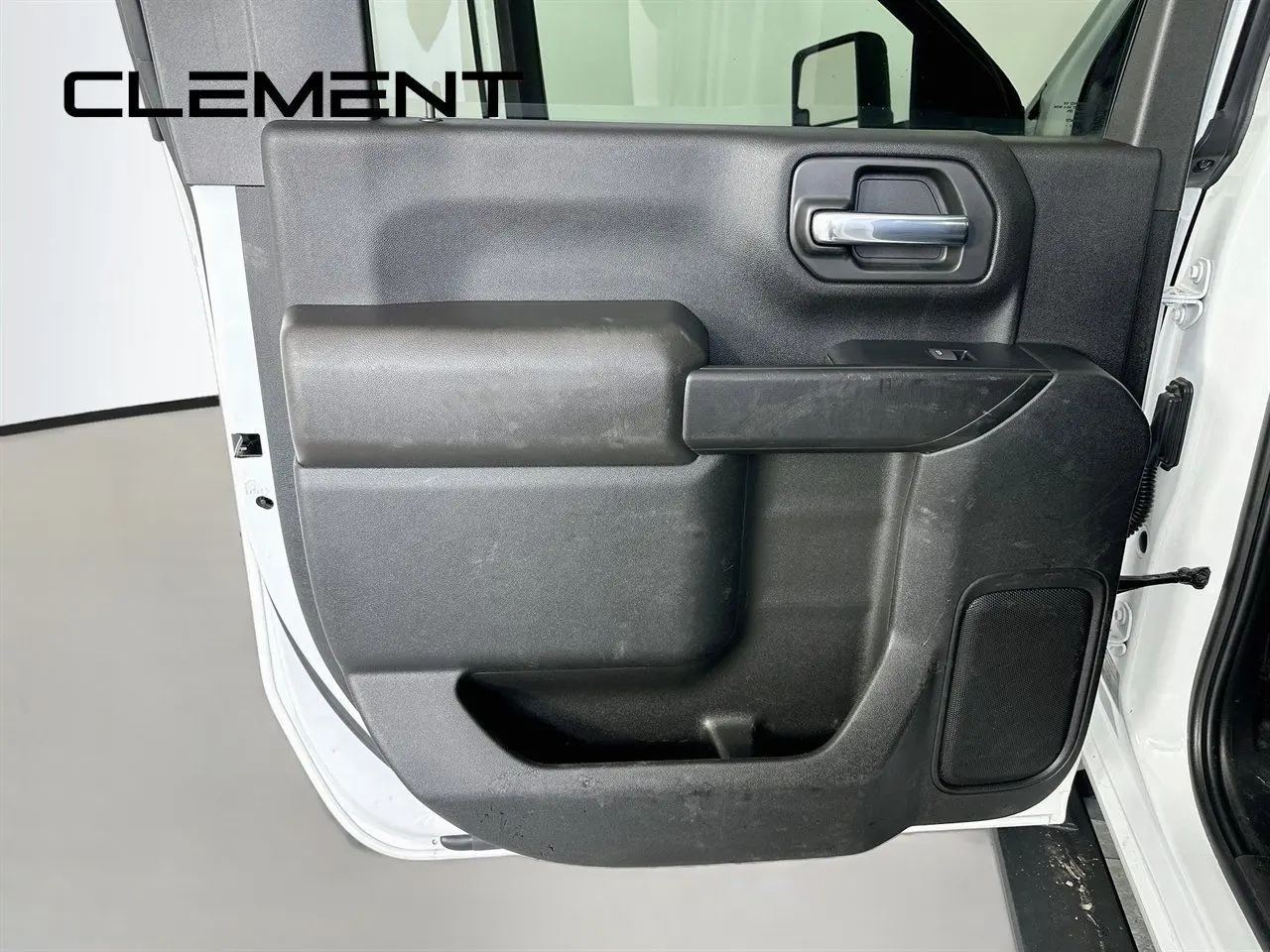 2023 Chevrolet Silverado Hd - $42,987
