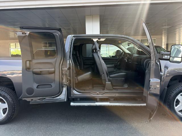 2011 Chevrolet Silverado - $29,995