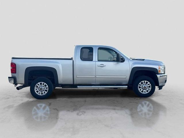 2011 Chevrolet Silverado - $15,275