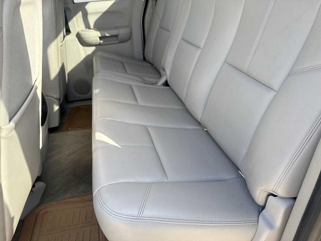 2011 Chevrolet Silverado - $15,275