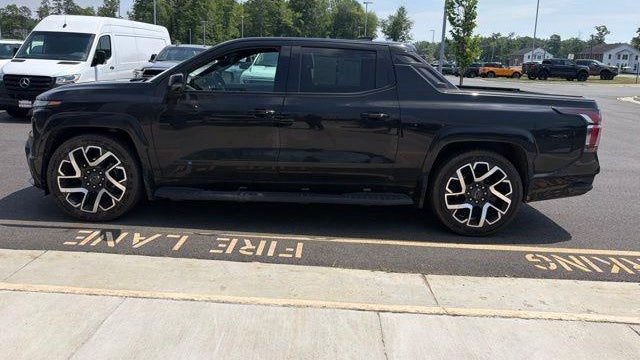 2024 Chevrolet Silverado EV RST