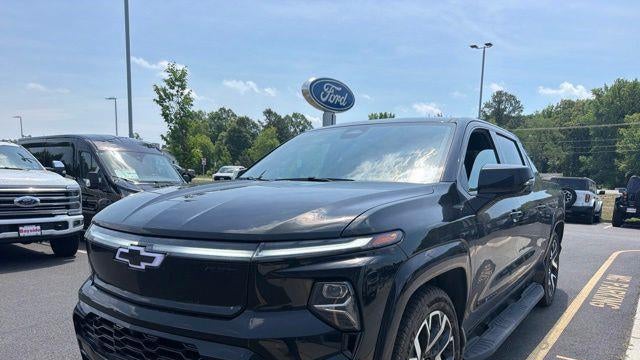 2024 Chevrolet Silverado EV RST