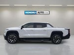 2024 Silverado EV Thumbnail 5