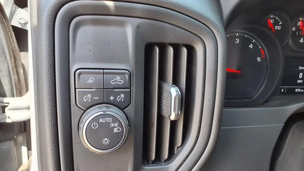 2025 Chevrolet Silverado 2500HD Custom