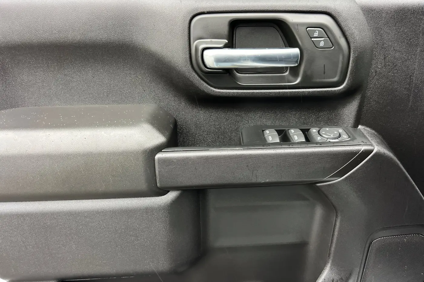 2025 Chevrolet Silverado Hd - $59,500