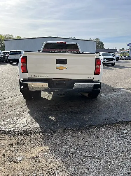 2016 Chevrolet Silverado - $45,998