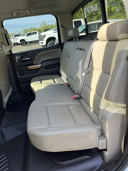 2016 Chevrolet Silverado - $45,998