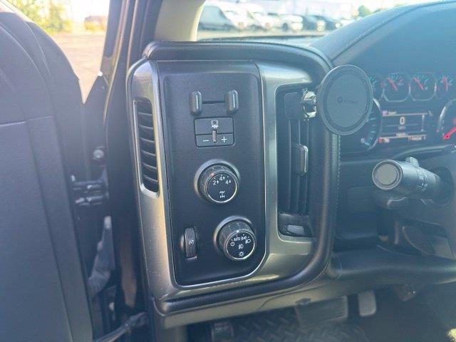 2015 Chevrolet Silverado - $41,951