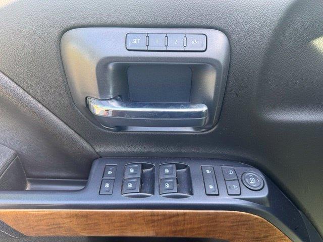 2015 Chevrolet Silverado - $41,951
