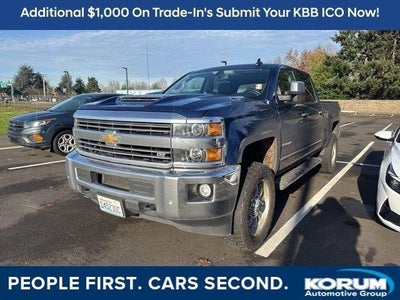 2017 Chevrolet Silverado 3500HD 4X4 LTZ 4DR Crew Cab SRW