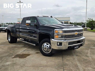 2017 Chevrolet Silverado 3500HD 4X4 LTZ 4DR Crew Cab SRW