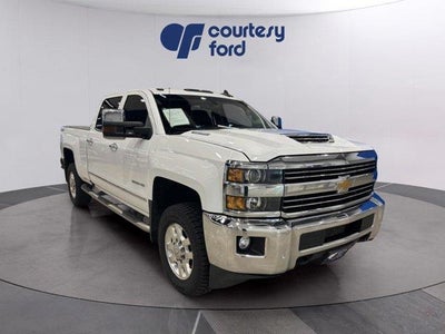 2017 Chevrolet Silverado 3500HD 4X4 LTZ 4DR Crew Cab SRW