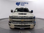 2017 Silverado 3500HD Thumbnail 2