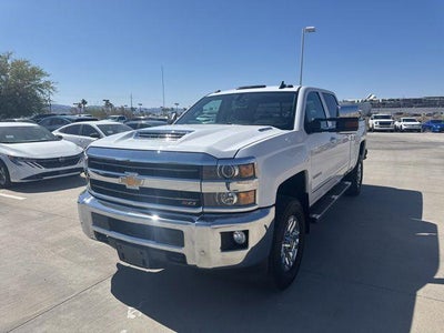 2018 Chevrolet Silverado 3500HD 4X4 LTZ 4DR Crew Cab SRW