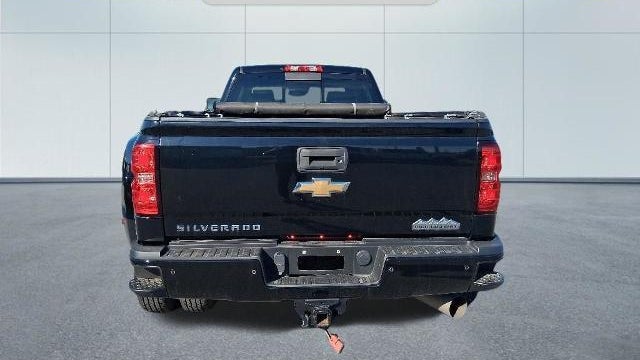 2015 Chevrolet Silverado 3500HD High Country