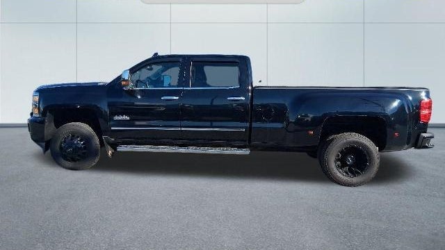 2015 Chevrolet Silverado 3500HD High Country
