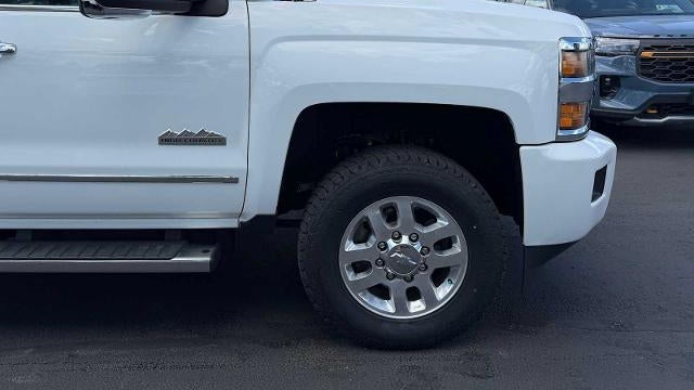 2015 Chevrolet Silverado 3500HD High Country