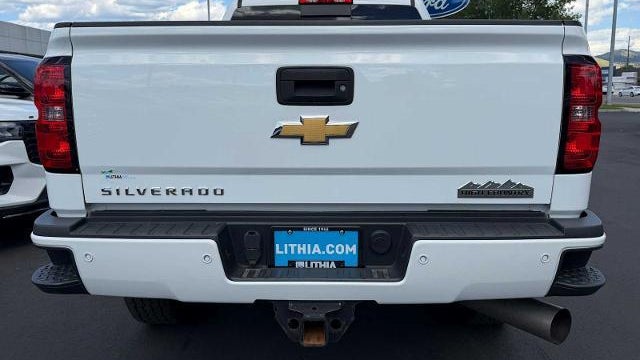 2015 Chevrolet Silverado 3500HD High Country