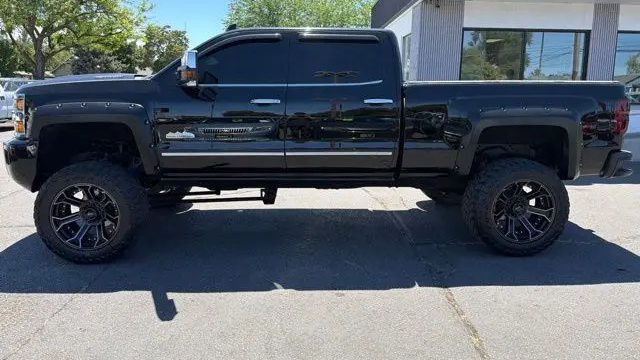 2017 Chevrolet Silverado 3500HD High Country