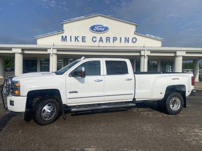 2017 Chevrolet Silverado 3500HD 4X4 High Country 4DR Crew Cab SRW