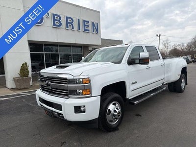 2017 Chevrolet Silverado 3500HD 4X4 High Country 4DR Crew Cab SRW