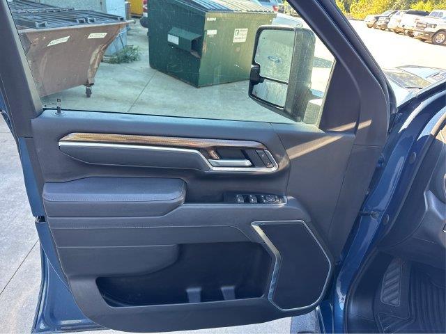 2026 Chevrolet Silverado Hd - $64,500