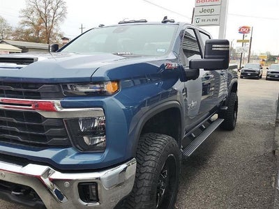 2025 Chevrolet Silverado 2500HD 4X4 LT 4DR Crew Cab SB