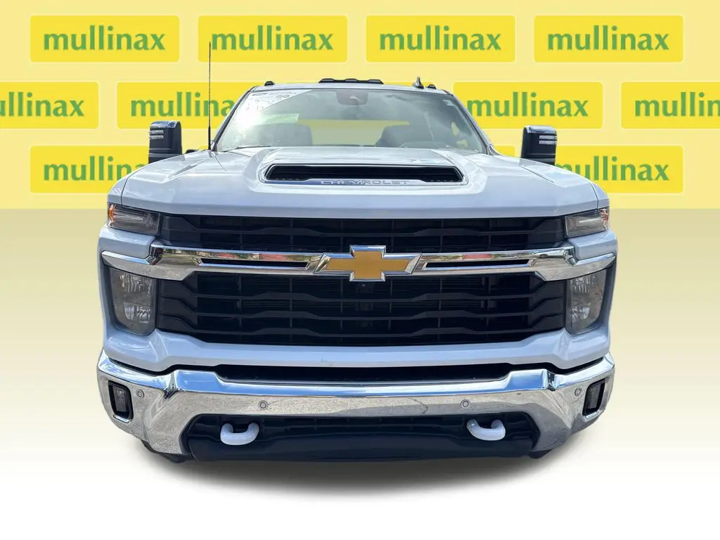 2026 Chevrolet Silverado Hd - $58,900