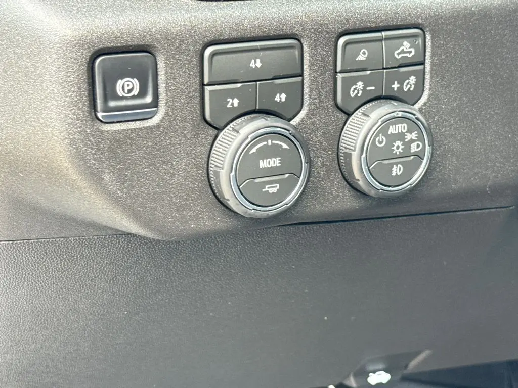 2026 Chevrolet Silverado Hd - $58,900