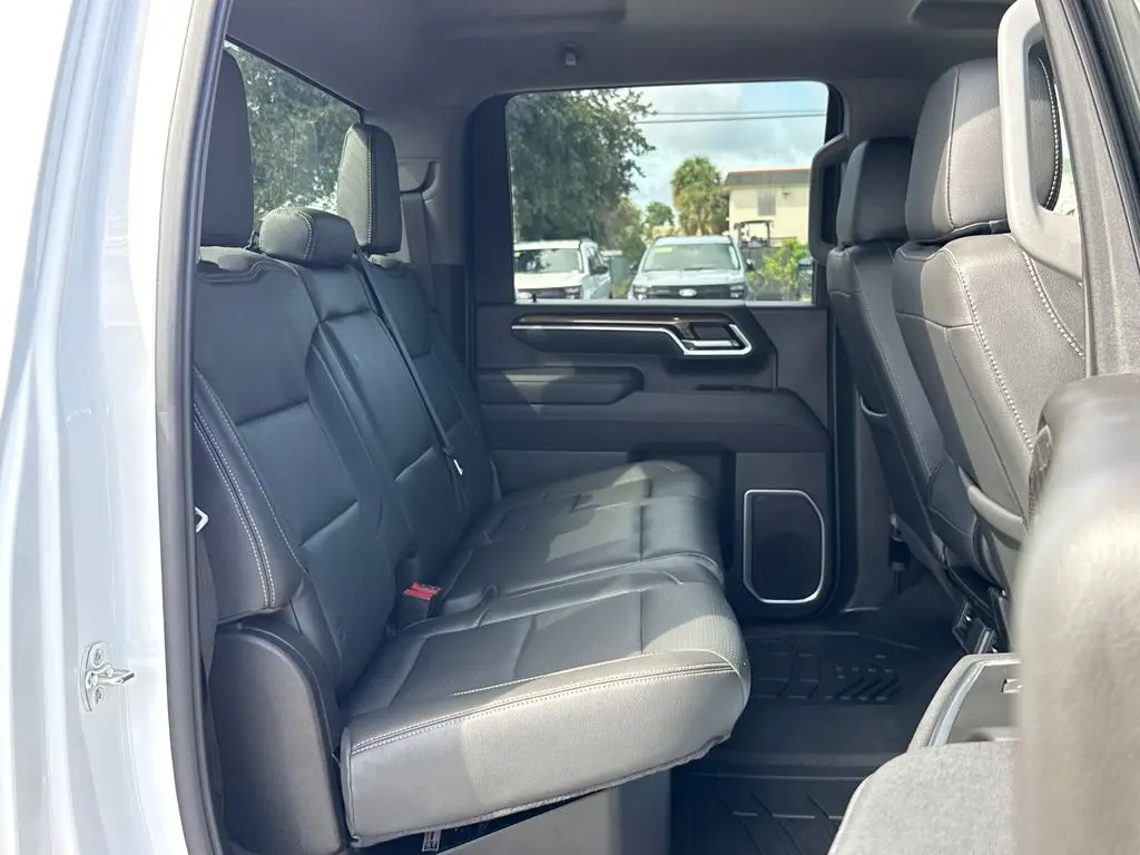 2026 Chevrolet Silverado Hd - $58,900