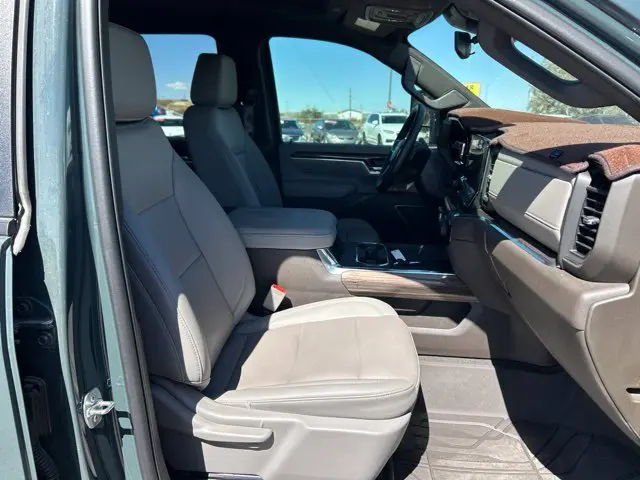 2025 Chevrolet Silverado Hd - $59,995