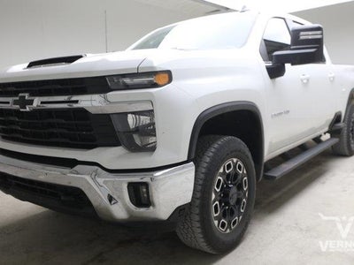 2025 Chevrolet Silverado 2500HD 4X4 LT 4DR Crew Cab SB