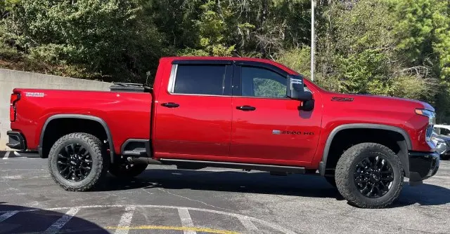 2026 Chevrolet Silverado Hd - $66,990