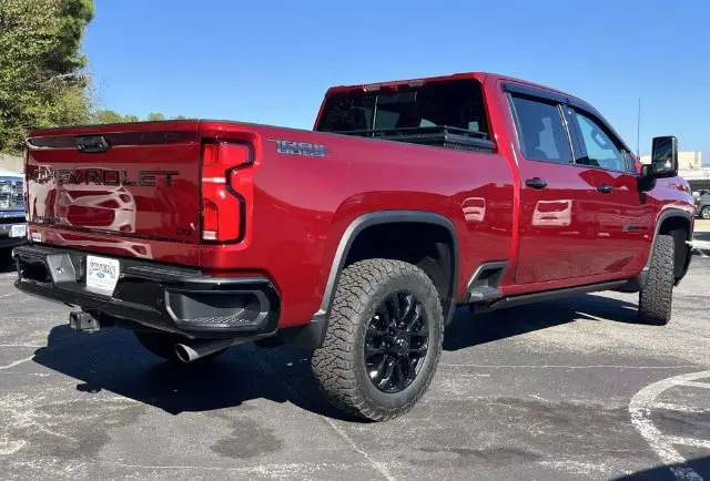 2026 Chevrolet Silverado Hd - $66,990