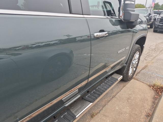 2026 Chevrolet Silverado Hd - $69,000