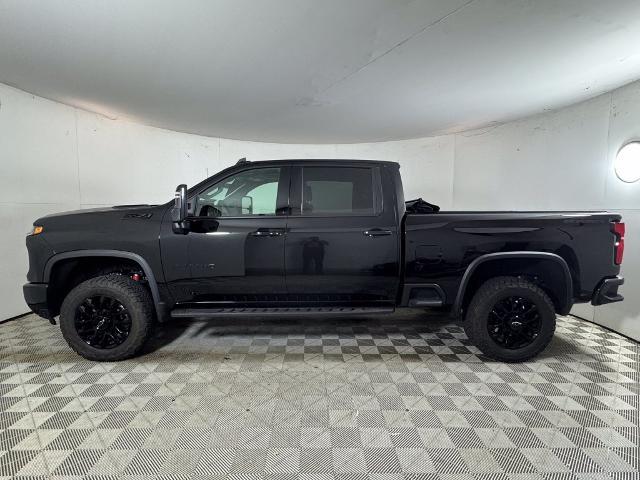 2026 Chevrolet Silverado Hd - $73,900