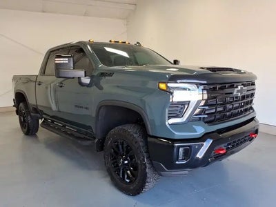 2025 Chevrolet Silverado 2500HD 4X4 LTZ 4DR Crew Cab SB