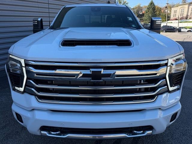 2026 Chevrolet Silverado Hd - $79,993