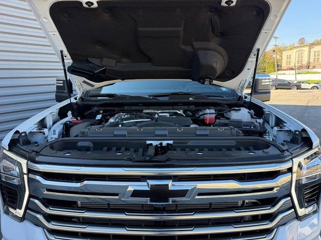 2026 Chevrolet Silverado Hd - $79,993