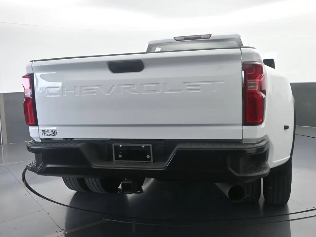 2026 Chevrolet Silverado Hd - $61,767