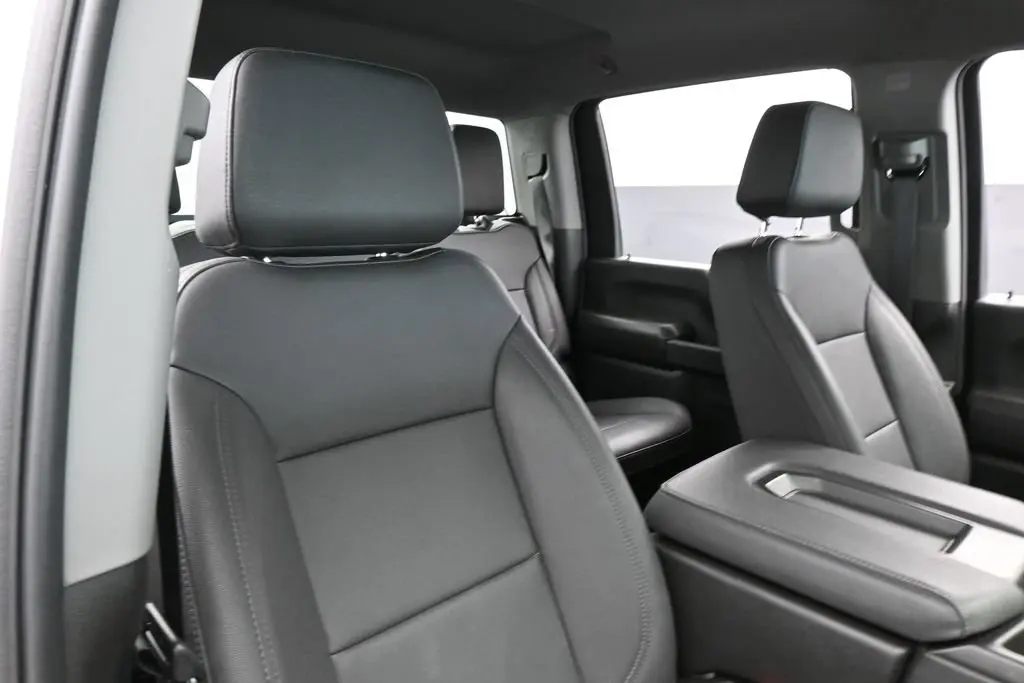 2026 Chevrolet Silverado Hd - $61,767