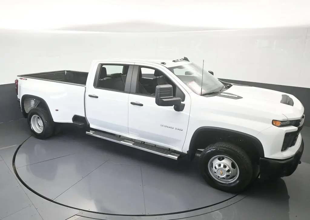 2026 Chevrolet Silverado Hd - $61,767