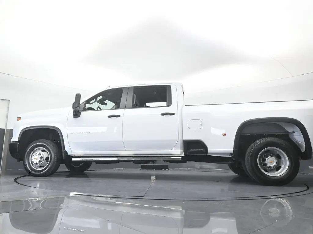 2026 Chevrolet Silverado Hd - $61,767