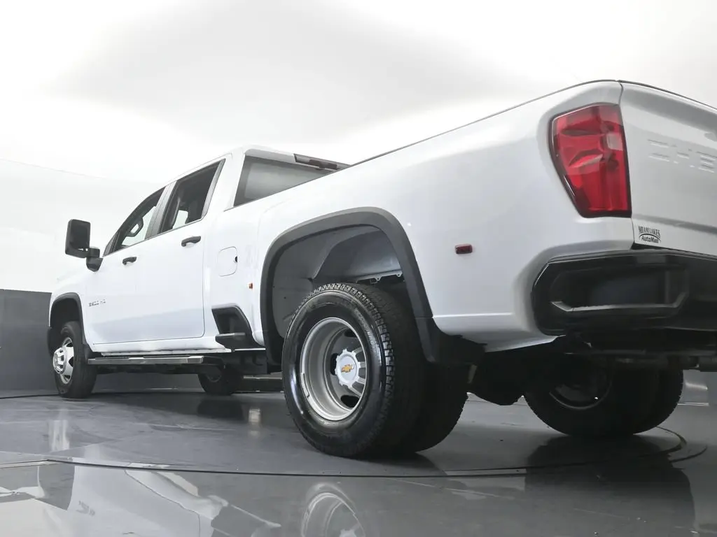 2026 Chevrolet Silverado Hd - $61,767